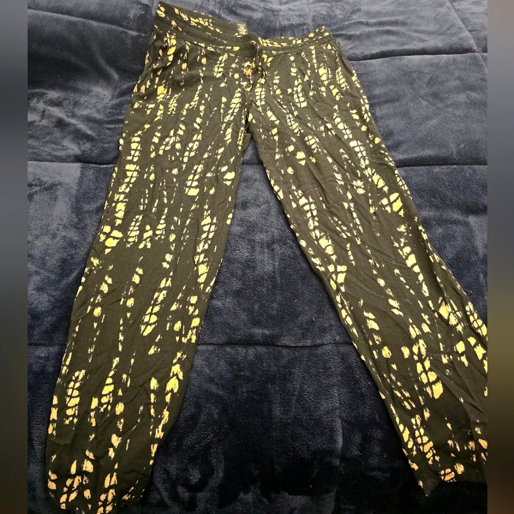Patterned print pants